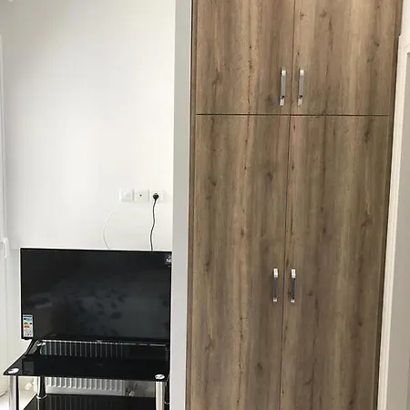 Filippou 13 Luxury Aprts With Balcony Thessaloniki