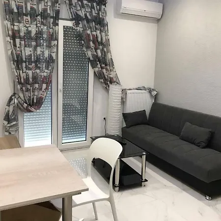 Filippou 13 Luxury Aprts With Balcony דירה סלוניקי